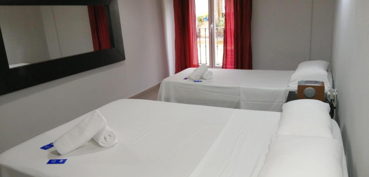 Hostal Oxum Madrid Exterior foto